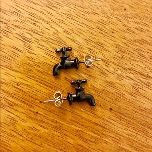 Water faucet earrings