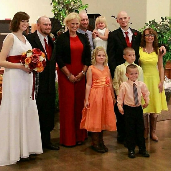 Meet your Posher, Kathy - Picture 2 of 16