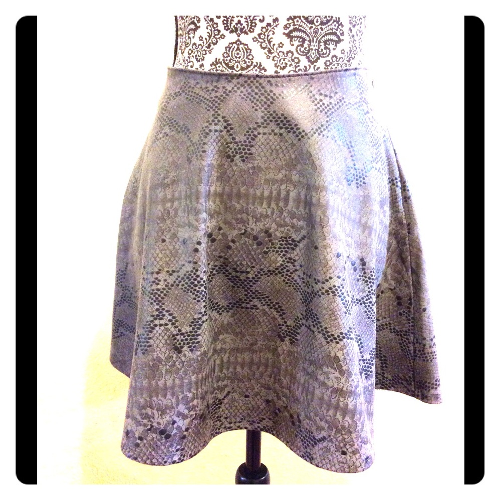 Guess Skirt Faux Leather