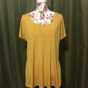 🎃 SALE! NWOT mustard top
