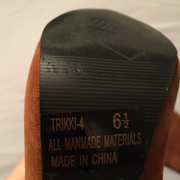 Over-the-knee Vegan Faux Sued Boots - Picture 5 of 7