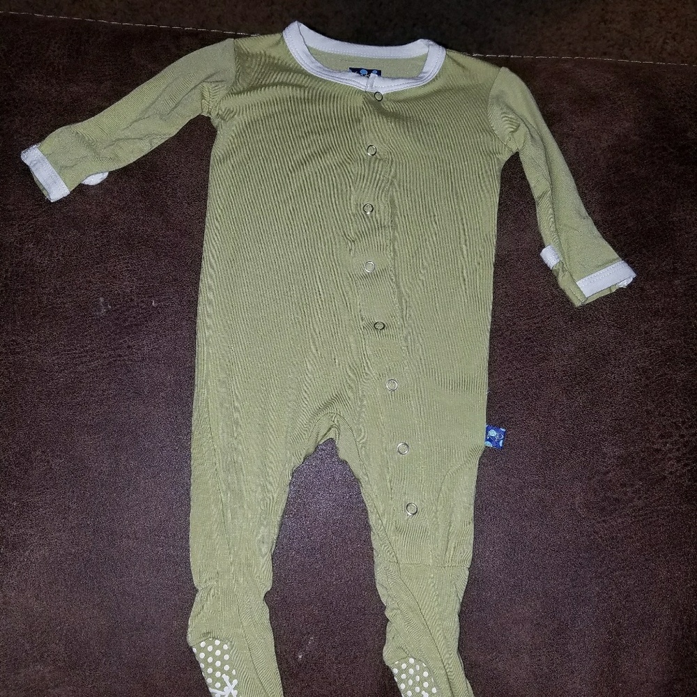 NWOT KicKee Pants Green Footie