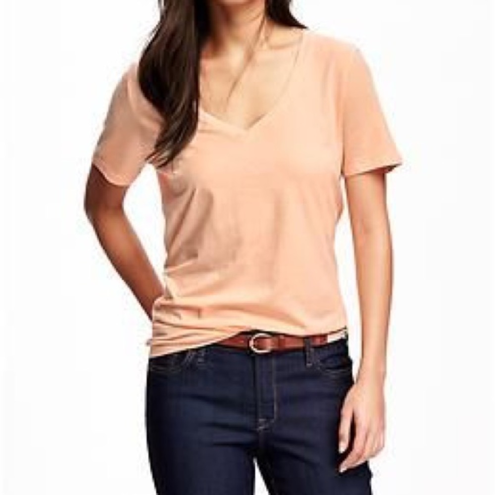 Old navy relaxed fit tee - V neck