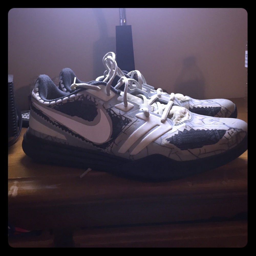 Nike's Kobe Bryant Mentality Size 12