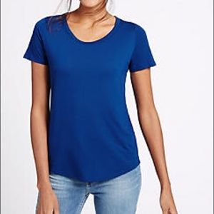 Old navy relaxed fit tee - Rounded neck