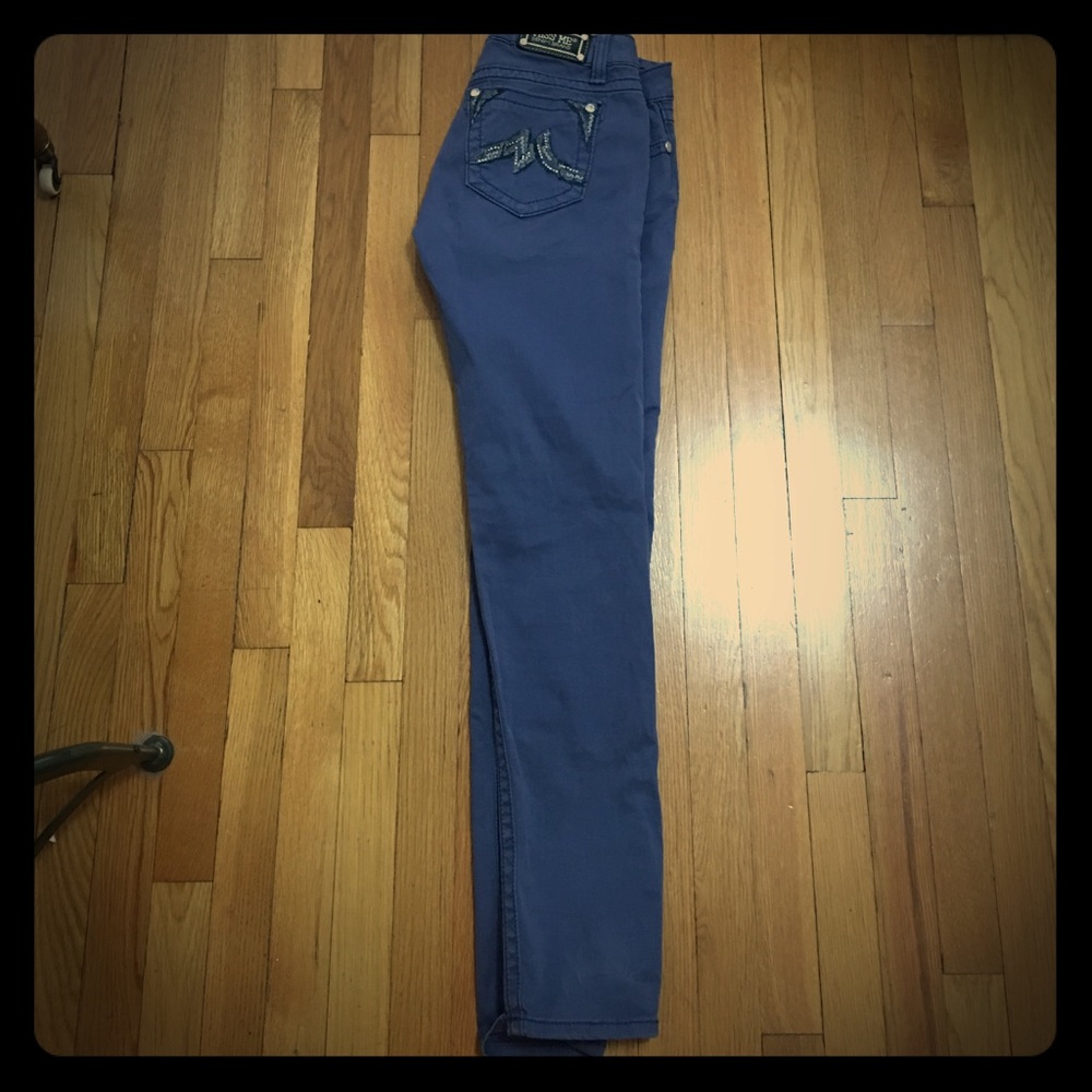Comfy miss me jeans! Worn only a few times.