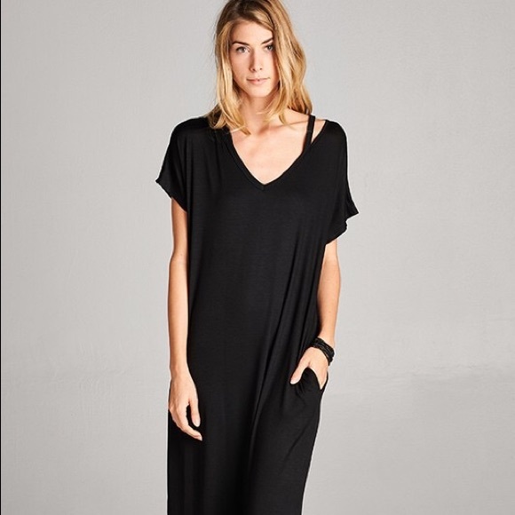 ****SOLD OUT***** Black Maxi Dress with Pockets - Picture 2 of 8