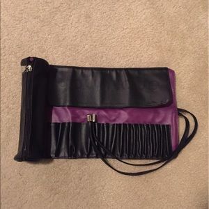 younique brush holder