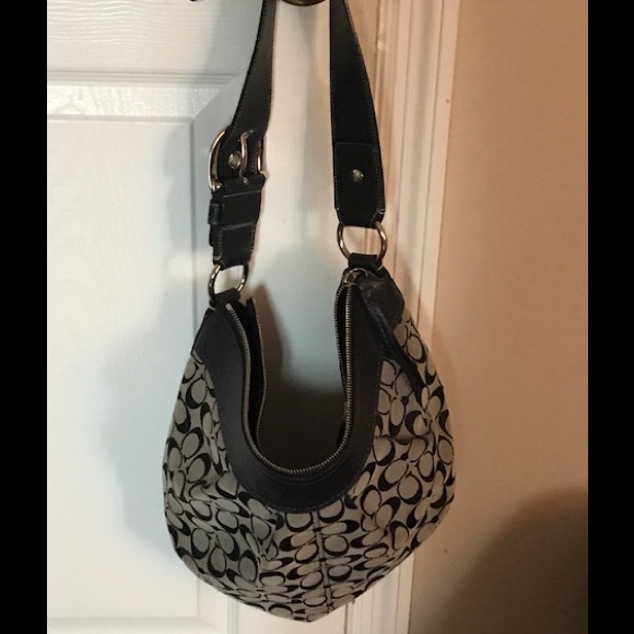 Authentic Michael Khor, Coach, B Makowsky - Picture 1 of 4