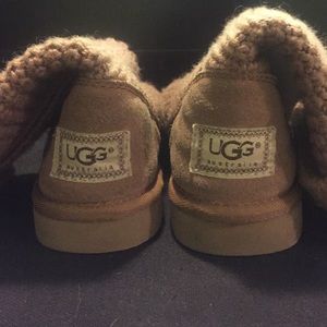 Ugg knitted tall brown boots.