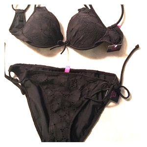 New with tags Victoria secret swim suit.