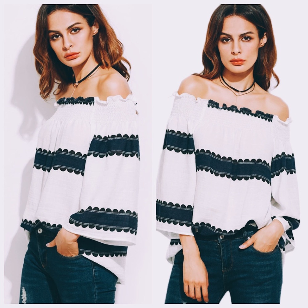 OFF SHOULDER BLOUSE