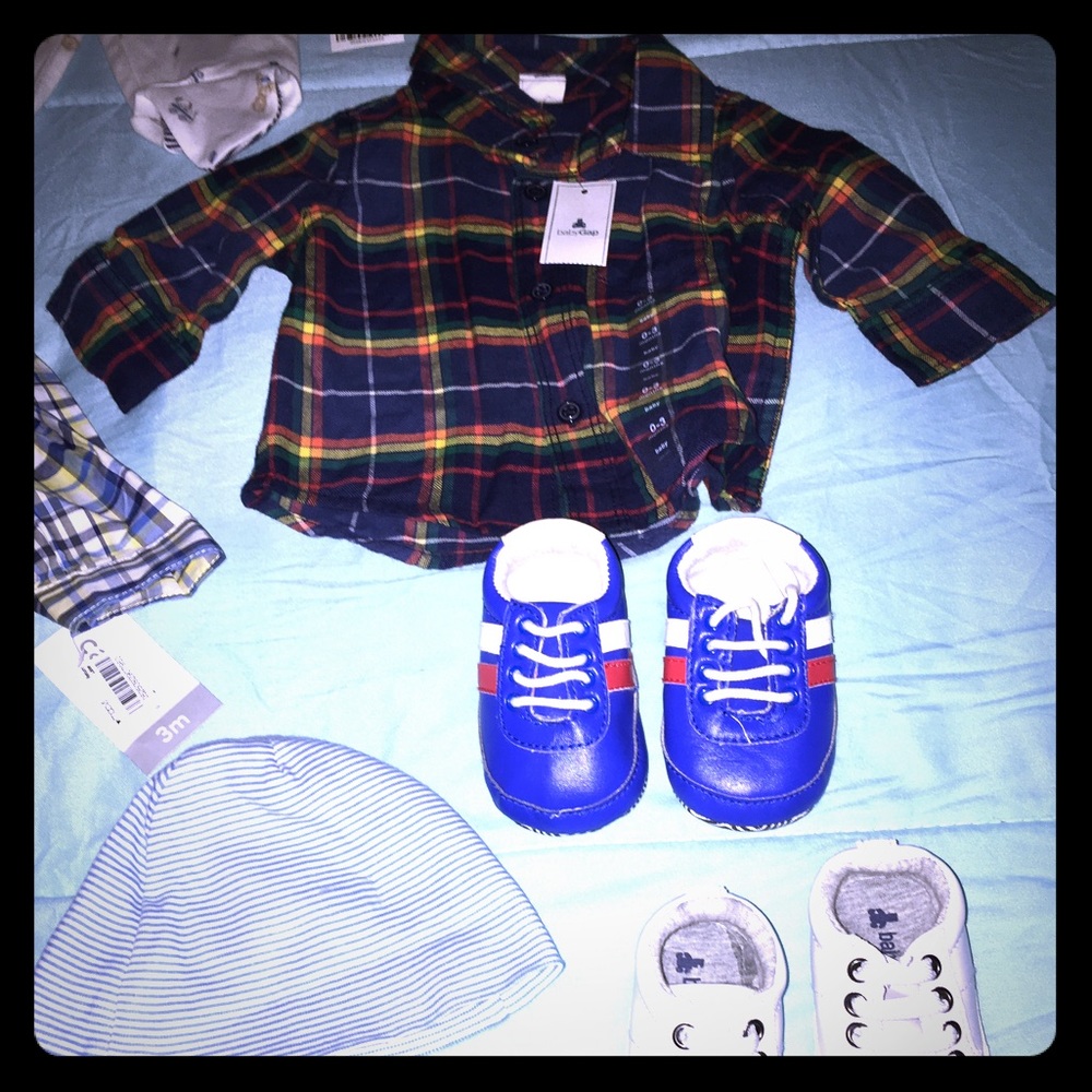 Baby Gap plus 2pairs of shoes 3 month old
