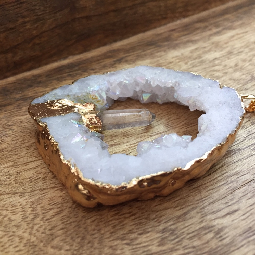 Crystal Quartz geode gold dipped pendant necklace - Picture 3 of 4