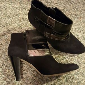 Anne Klein Noriko ankle boots