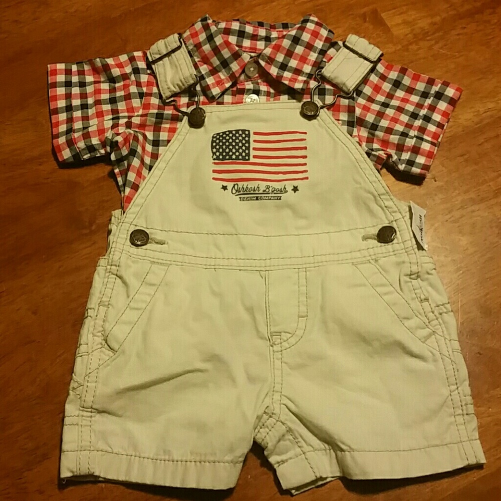 Oshkosh bib set