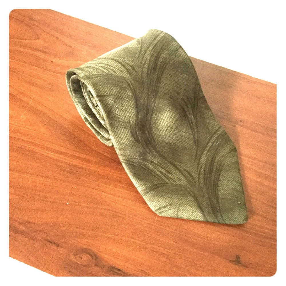Basics by Croat & Barrow Leaf Green  58.5" Tie