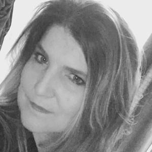 Meet your Posher, Debra