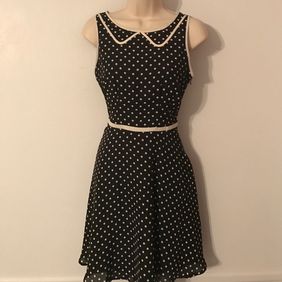 LC Lauren Conrad Dresses & Skirts - Polka dot dress 👗