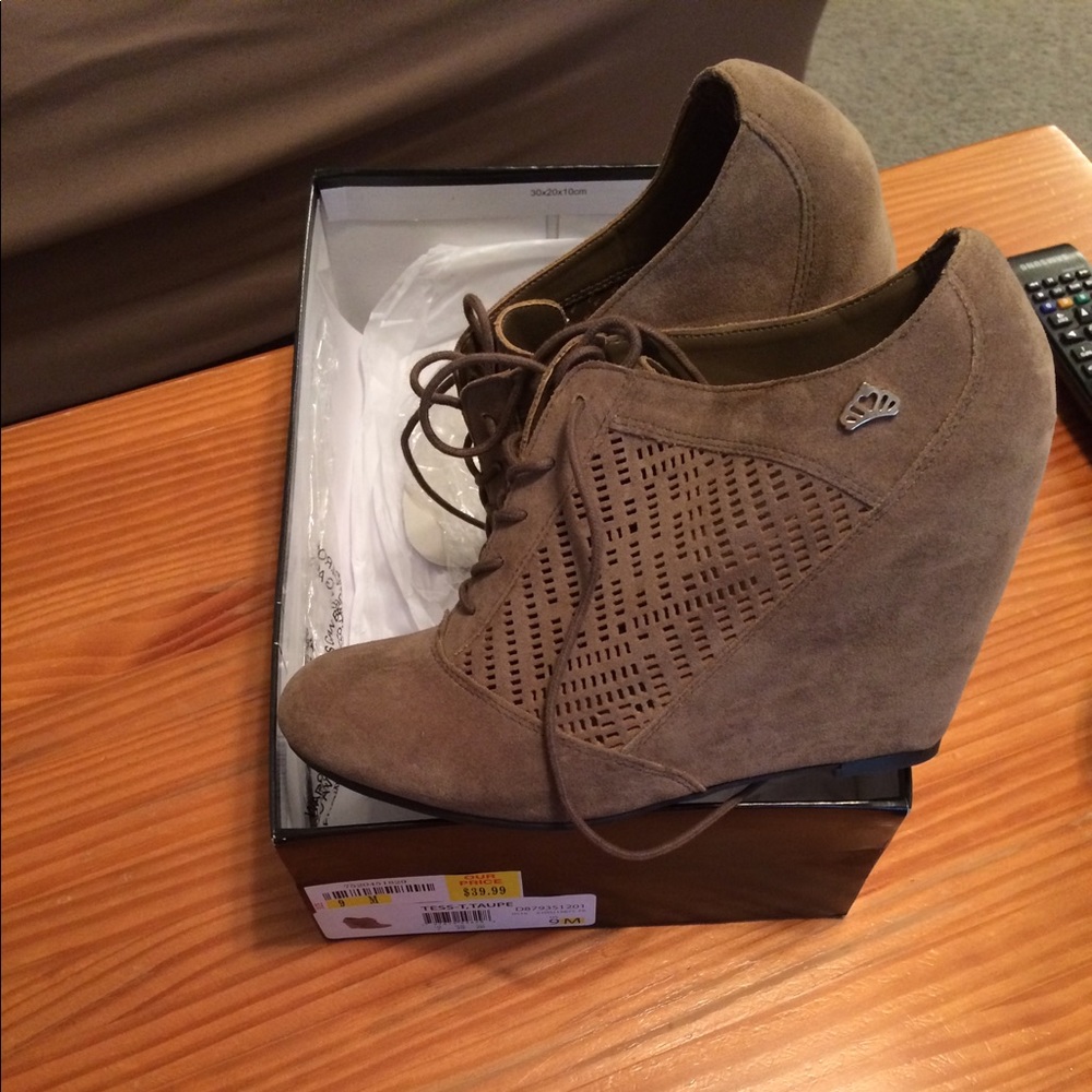 Ankle boots wedges