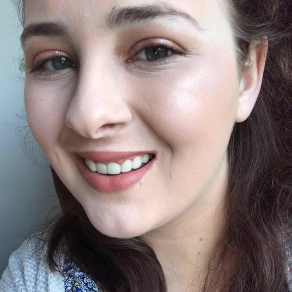 Meet your Posher, Ashlee - Picture 1 of 1