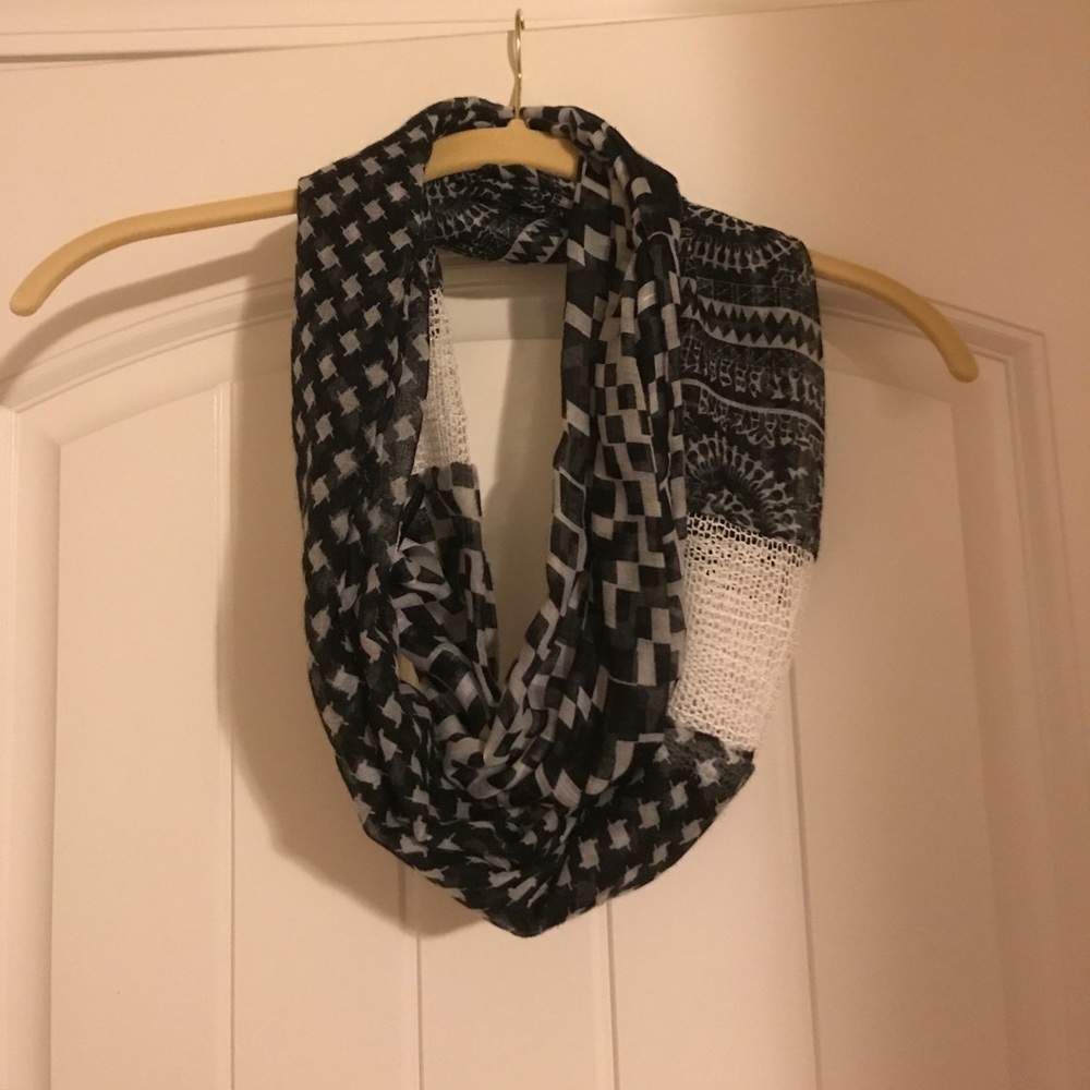 Patterned infinity scarf