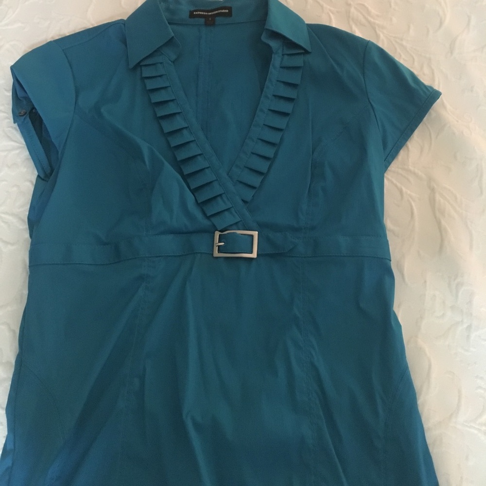 3 Express short-sleeved dress shirts!