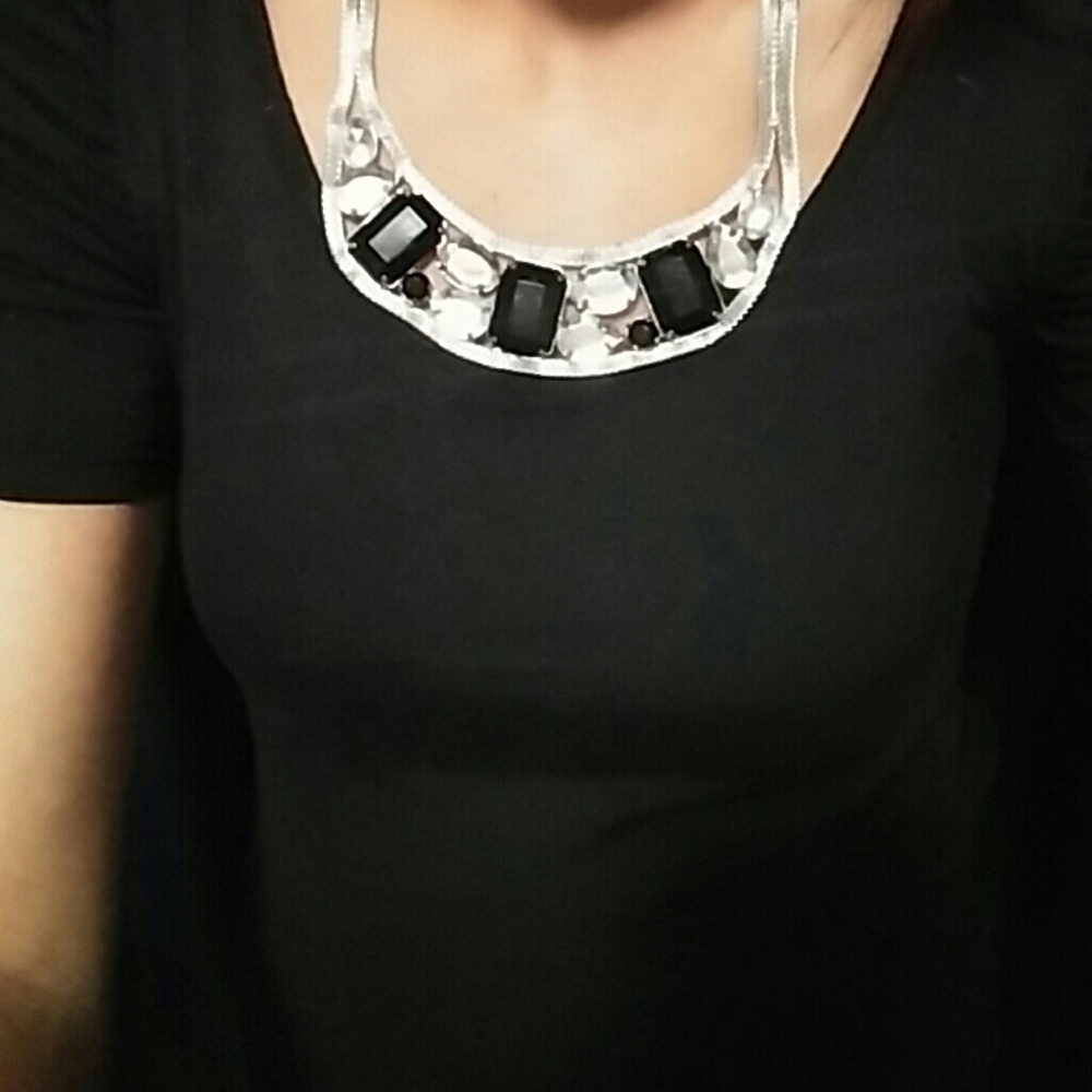 Statement Necklace - Picture 2 of 4