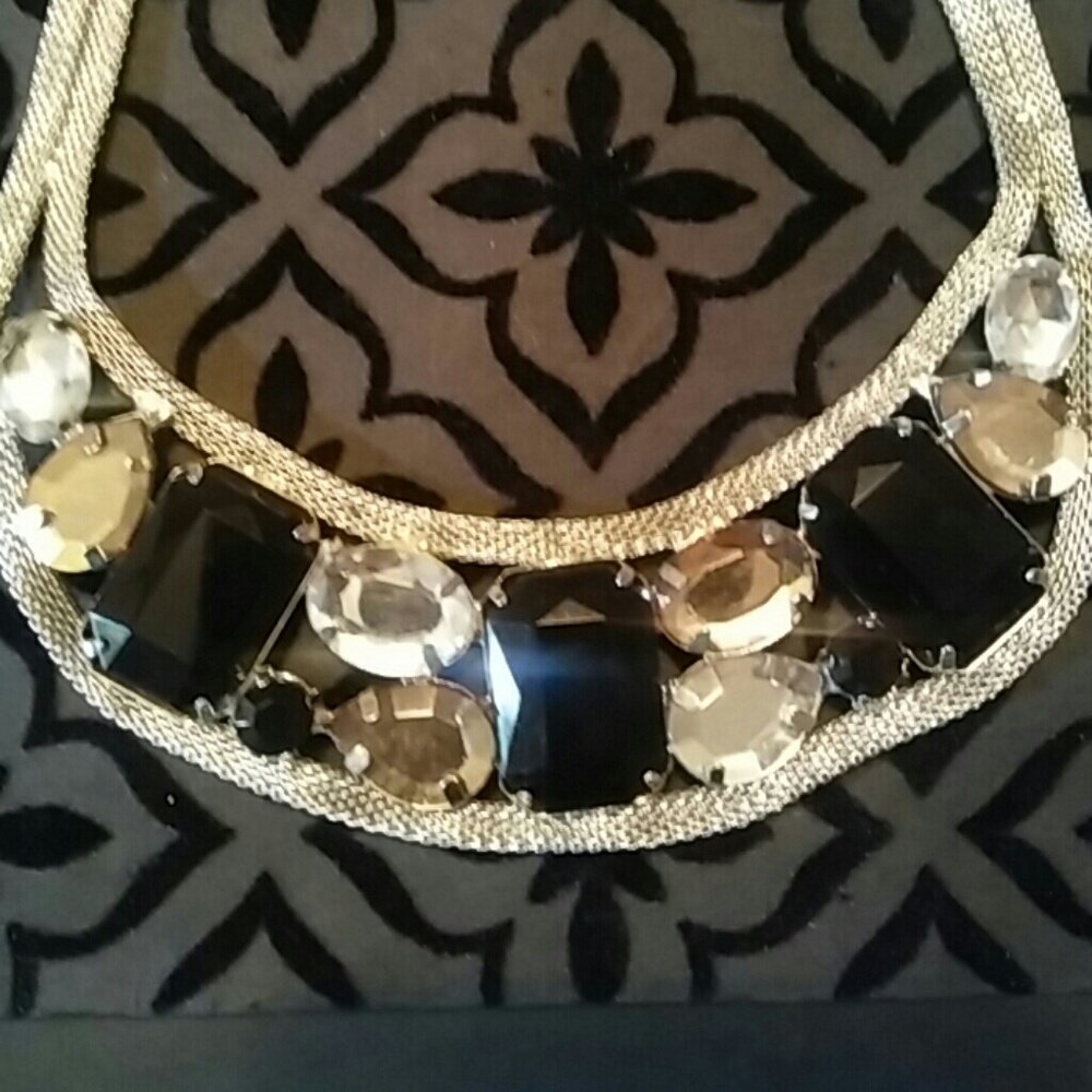 Statement Necklace - Picture 3 of 4