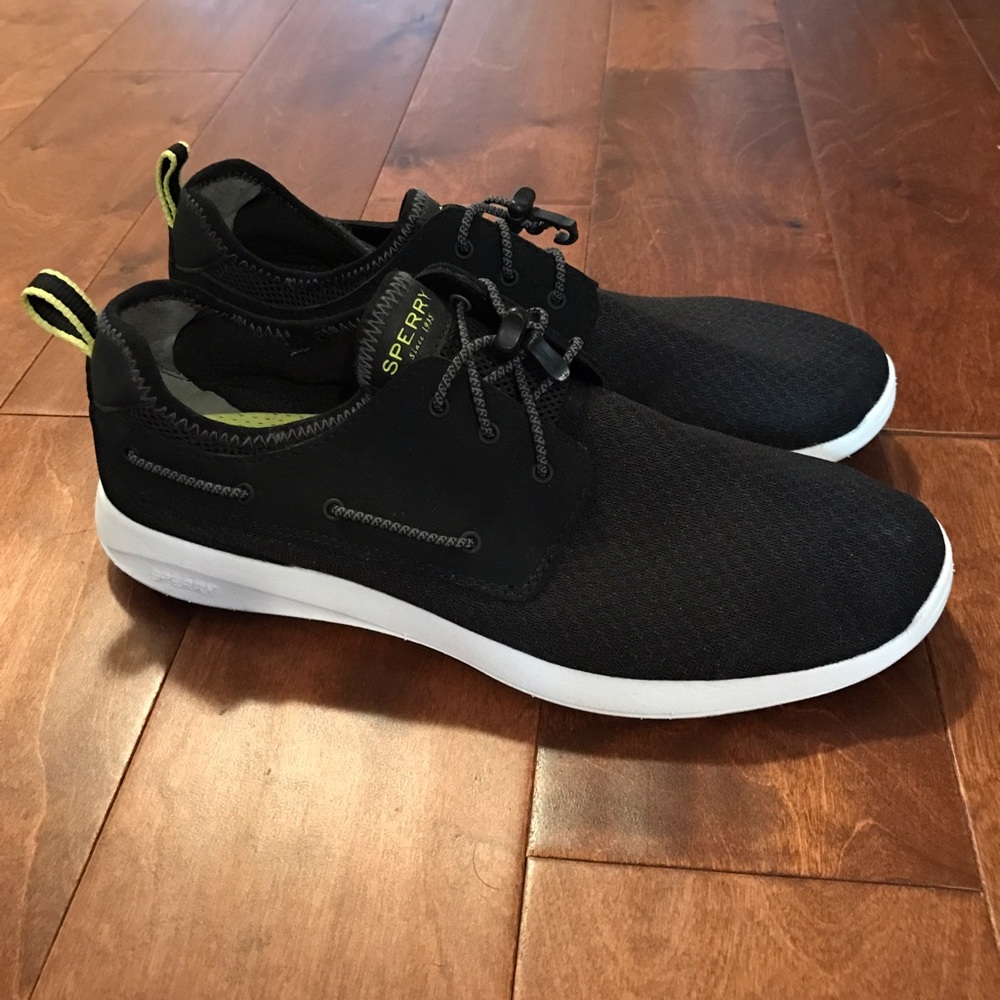 Sperry Sneakers