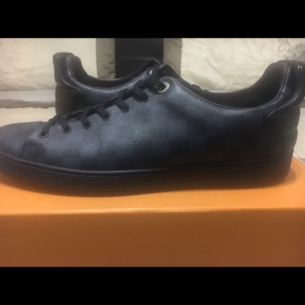 Designer Sneakers - Picture 3 of 6