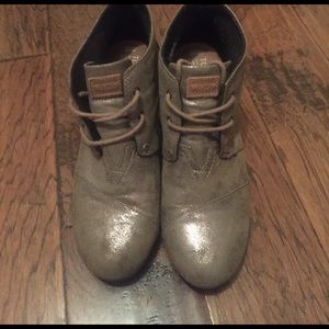 Toms booties!