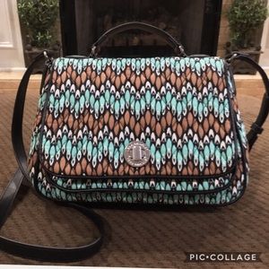 NWT! $78 Vera Bradley Turn Lock Crossbody Bag NWT! $78 Vera Bradley Turn Lock Crossbody Bag