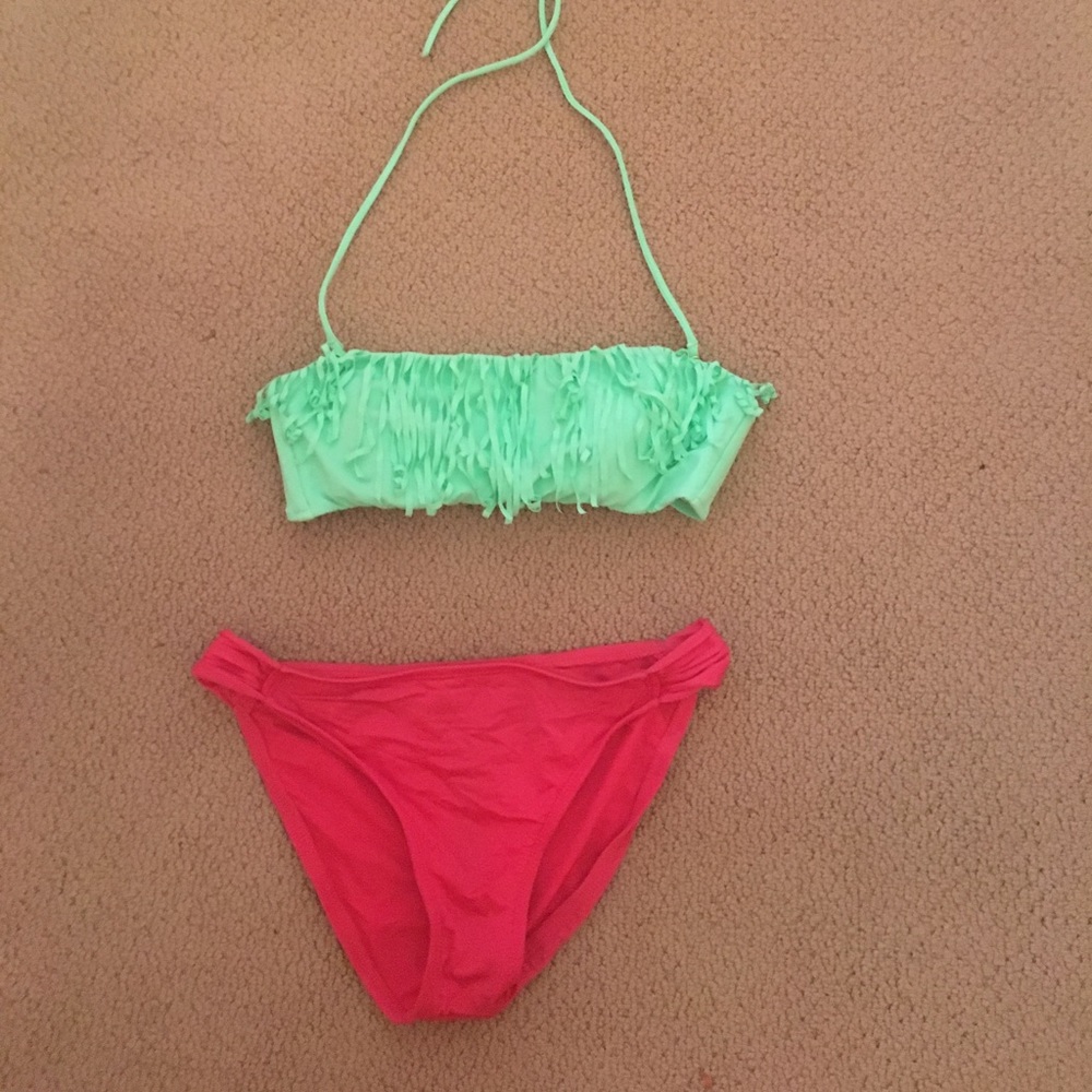 VS bikini