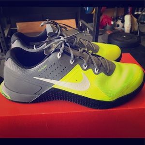 Nike Metcon 2 volt green/black/gray men's 10.5