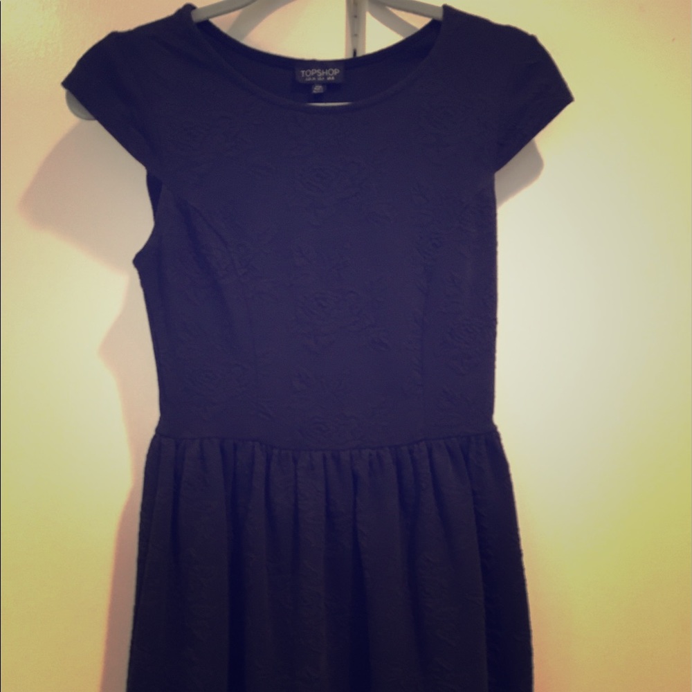 Topshop size 4 shirt sleeve lace dress