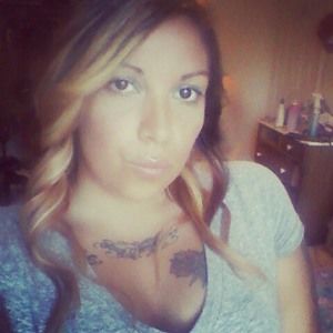 Meet your Posher, Mona