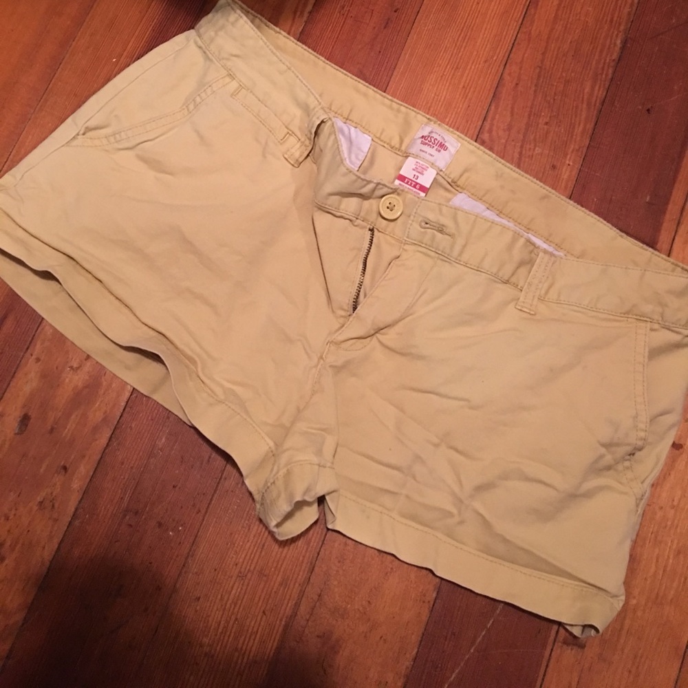 Pale yellow cotton shorts