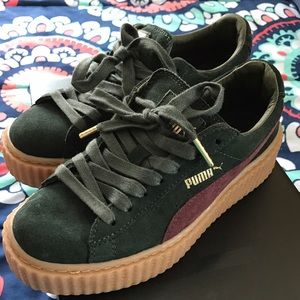 PUMA W SUEDE CREEPER-GREEN SIZE 6 THEY RUN SMALL