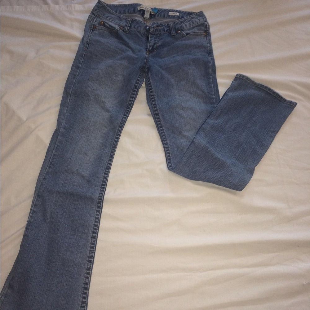 Aeropostale curvy fit jeans