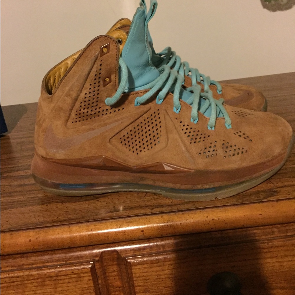 Lebron X brown suede size 9.5