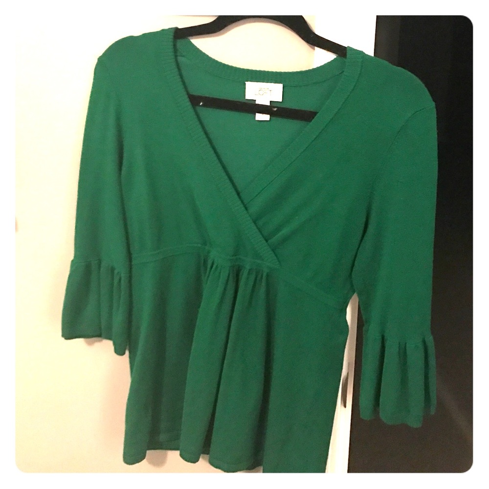 Ann Taylor Loft flared 3/4 sleeve top