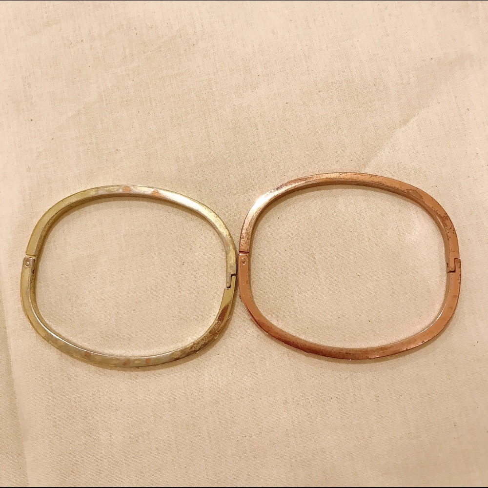 Bracelets - Picture 2 of 2