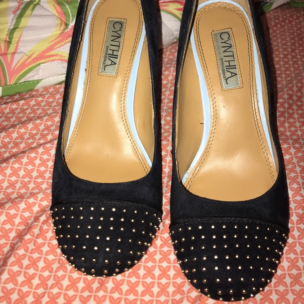 Cynthia Rowley suede pumps