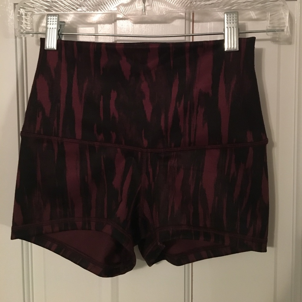 ‼️Reduced‼️Lululemon boogie shorts 4 burgundy