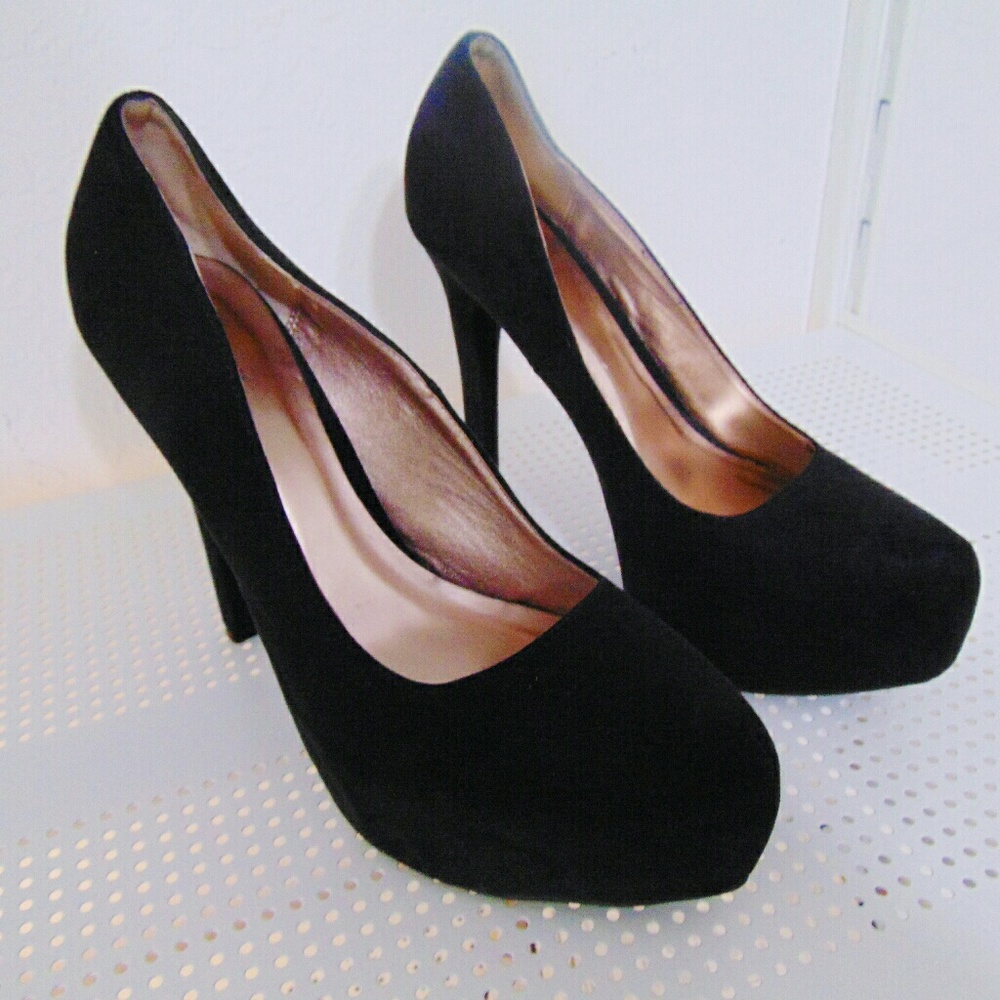Night out pumps