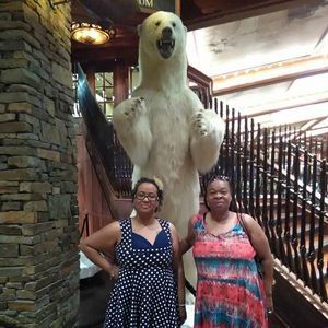 Meet your Posher, Twanna