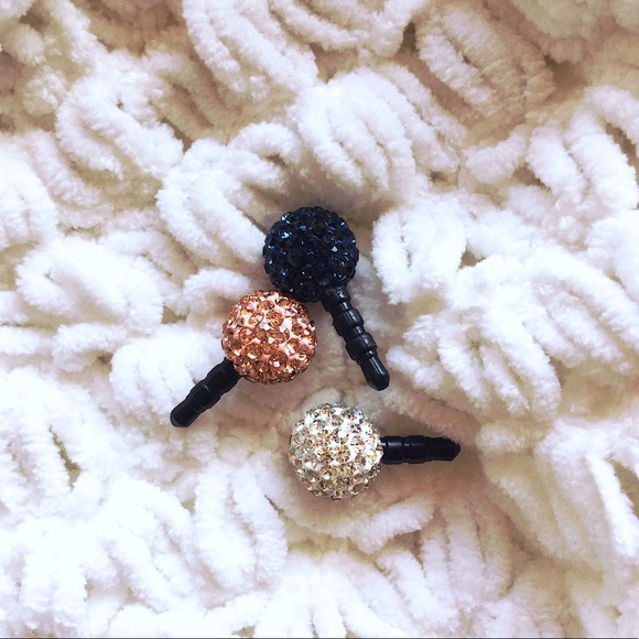 Crystal Anti Dust Cap Earphone Jack (Clear) - Picture 6 of 6