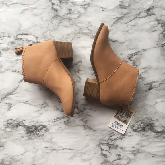 TOMS Leila Bootie - Picture 6 of 8