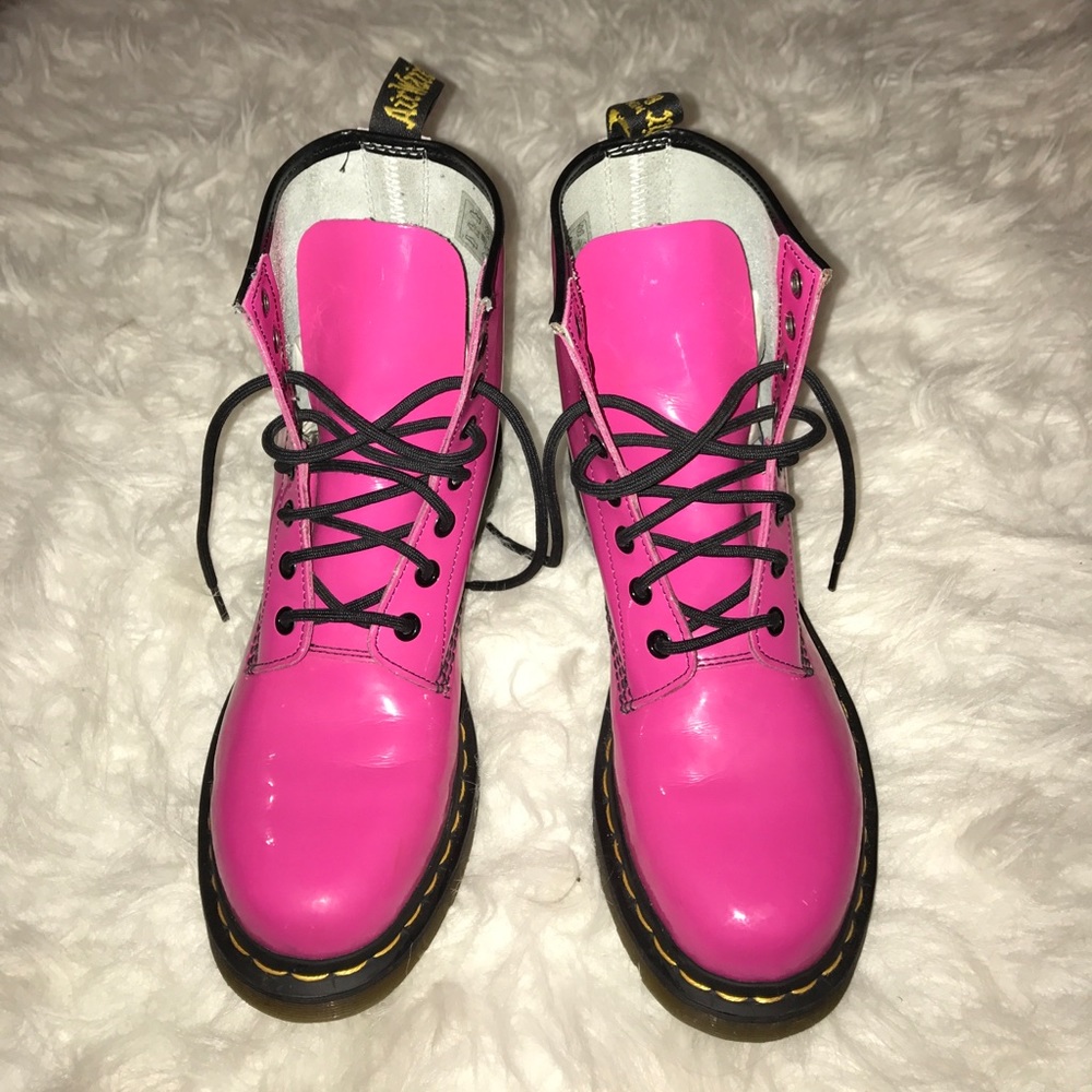 HOT PINK DR.MARTENS